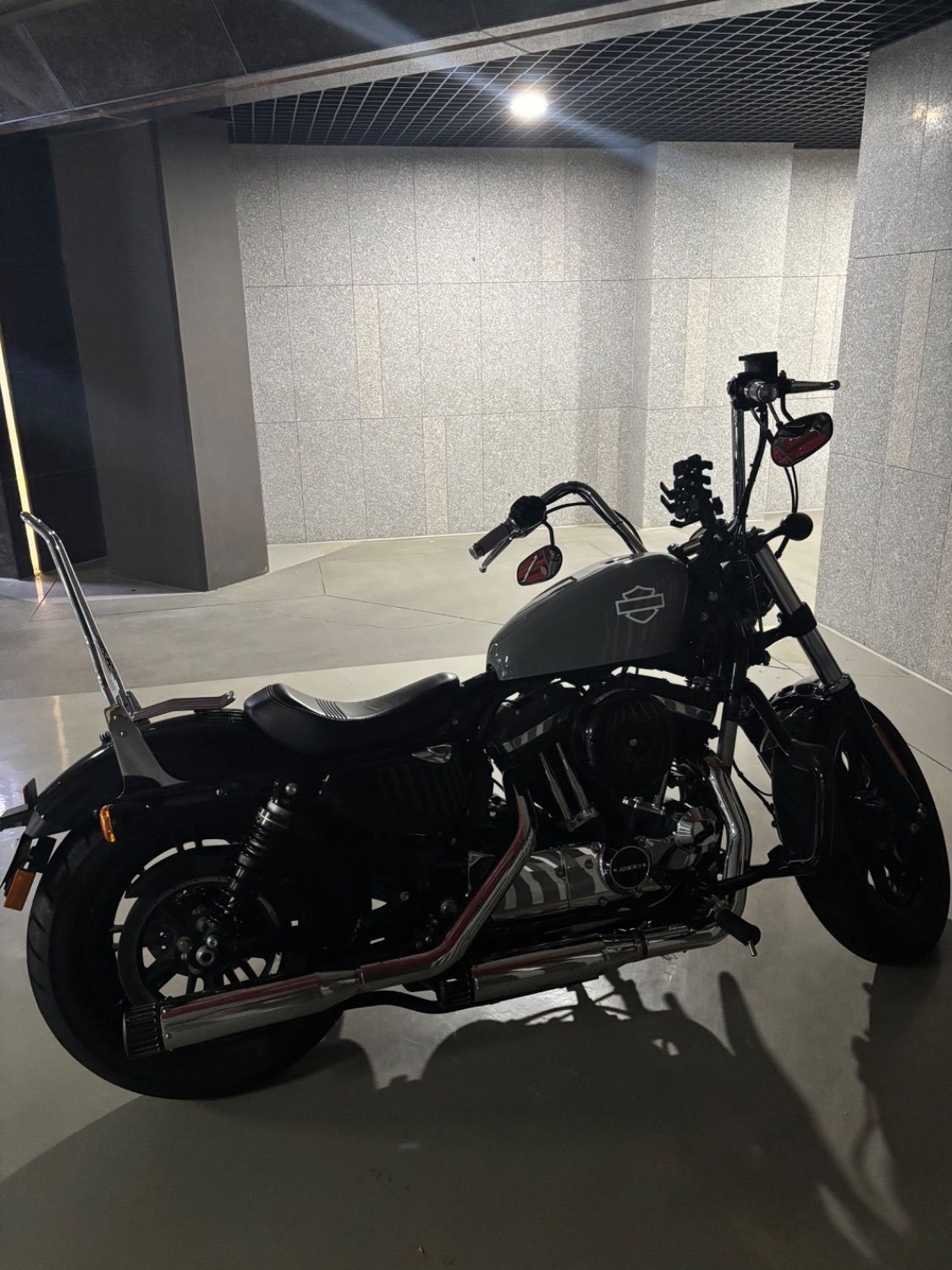 할리데이비슨 포티에잇 스페셜 more