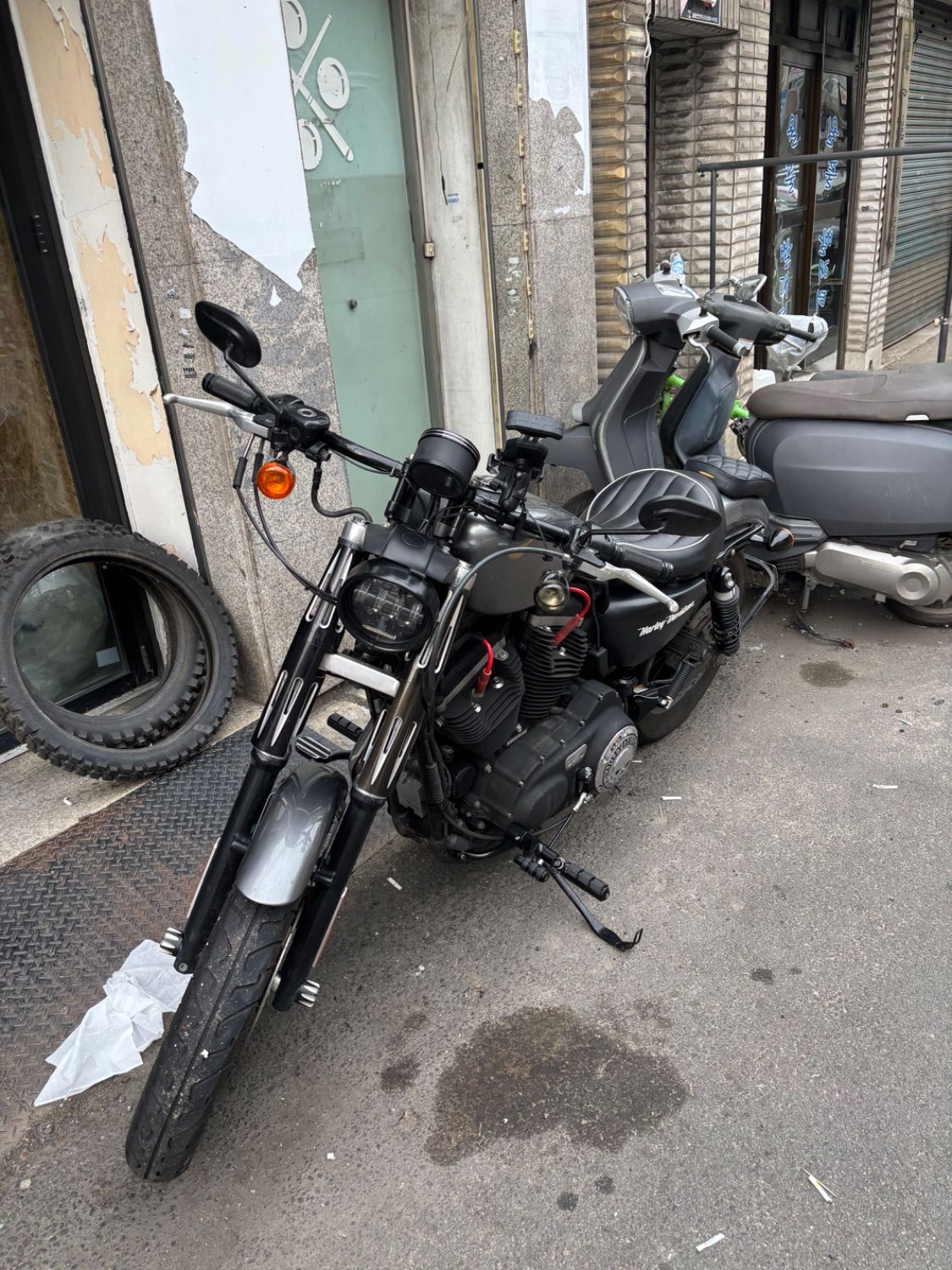 할리데이비슨 883 R 2010 블랙 사진 1