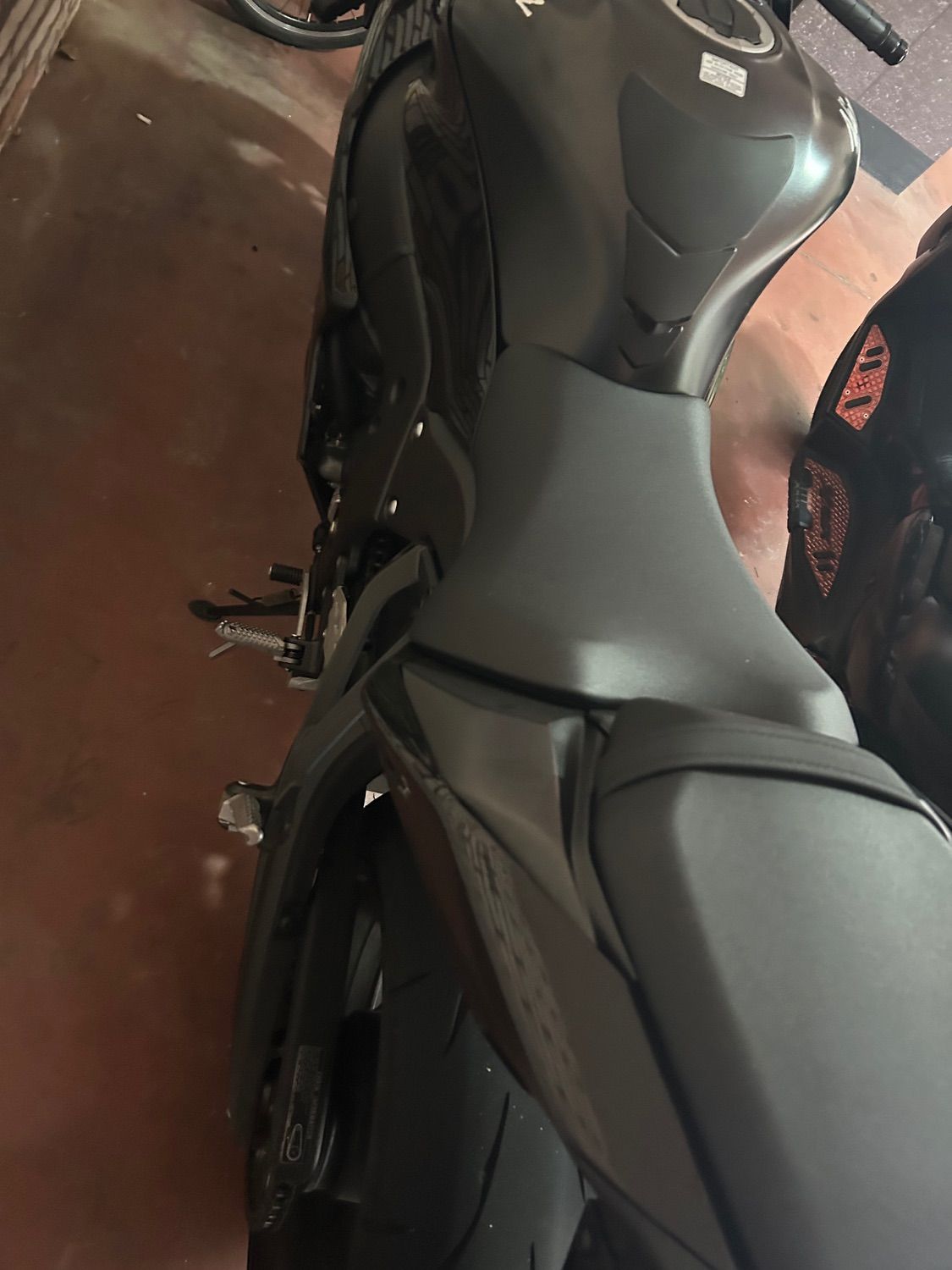 가와사키 닌자 ZX 10 R more