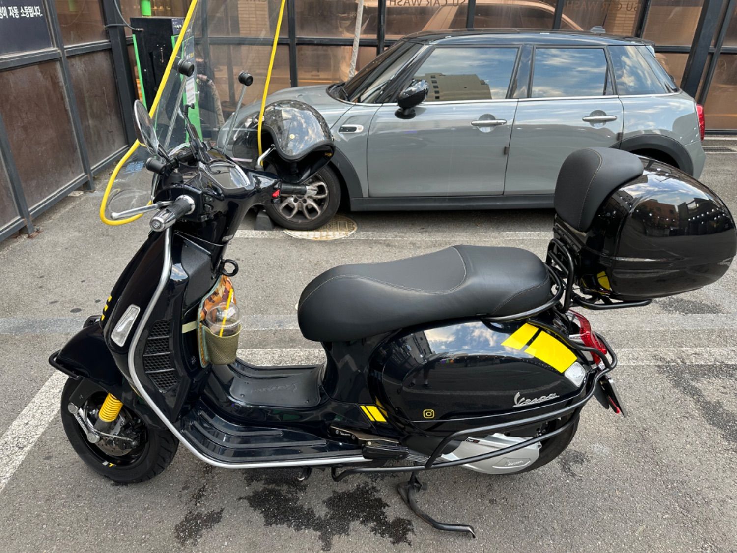 베스파 GTS 300 슈퍼테크 thumb 2