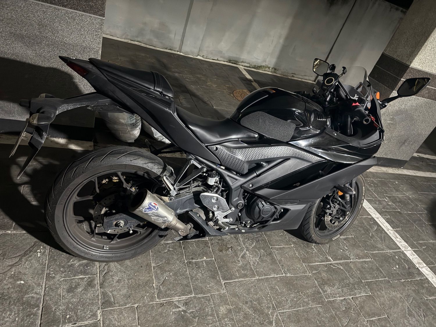 야마하 YZF R3 more