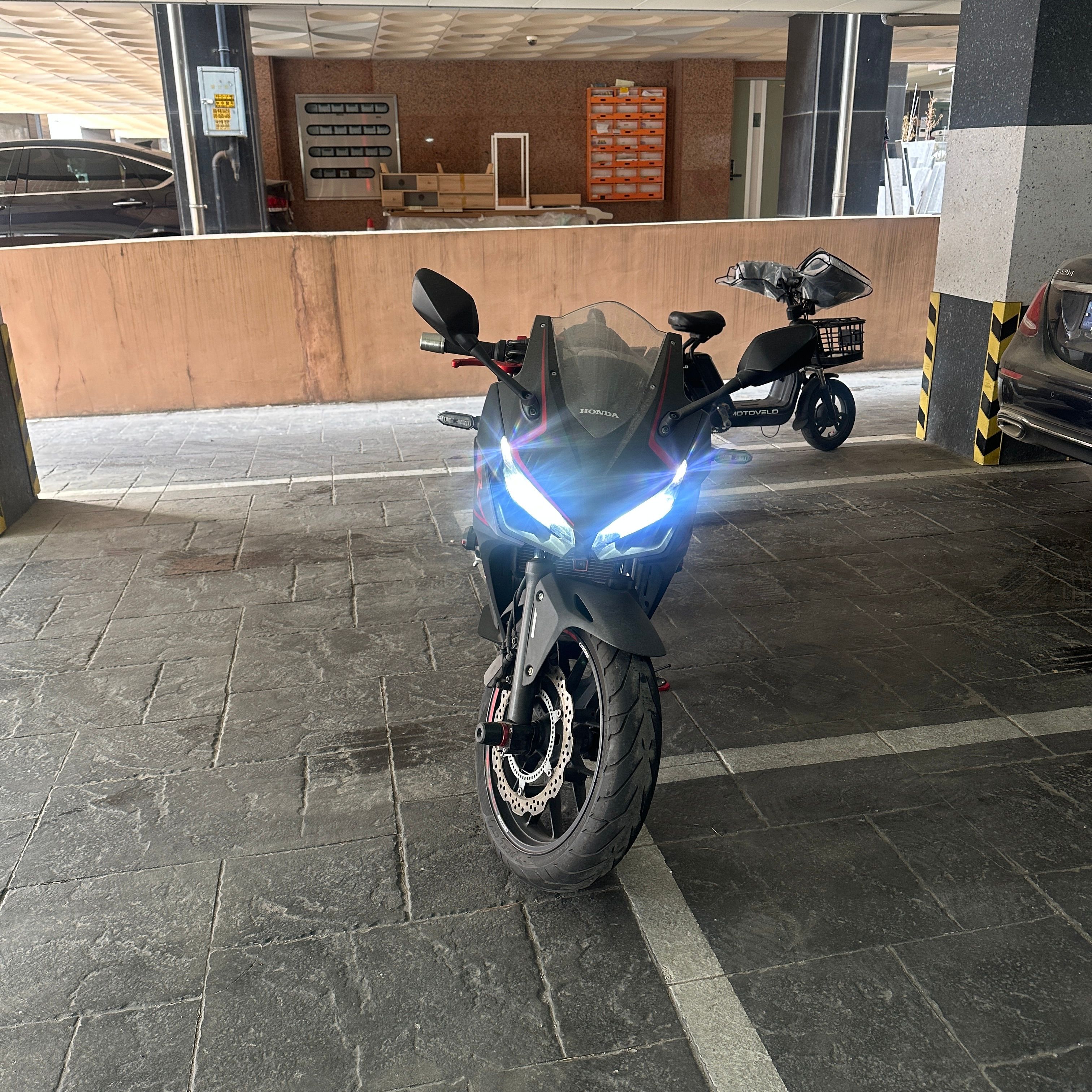혼다 CBR 500 R main