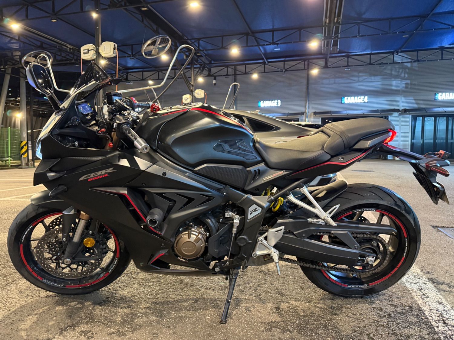 혼다 CBR 650 R 2020 블랙 사진 2