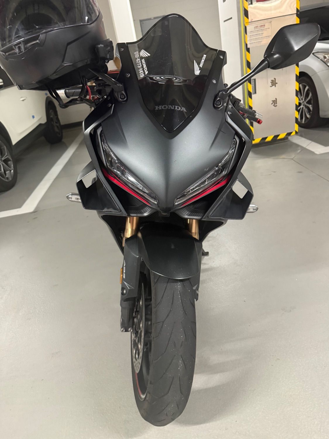 혼다 CBR 650 R 2020 블랙 사진 4