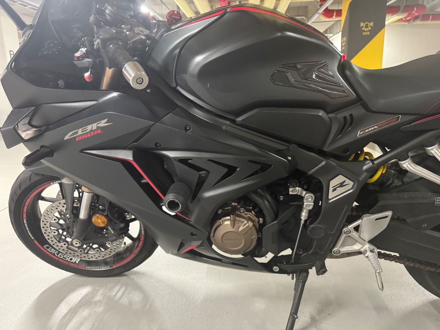 혼다 CBR 650 R 2020 블랙 사진 5