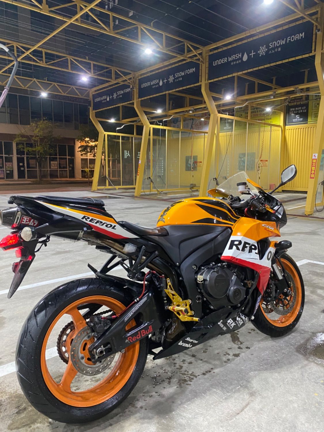 혼다 CBR 600 RR thumb 2