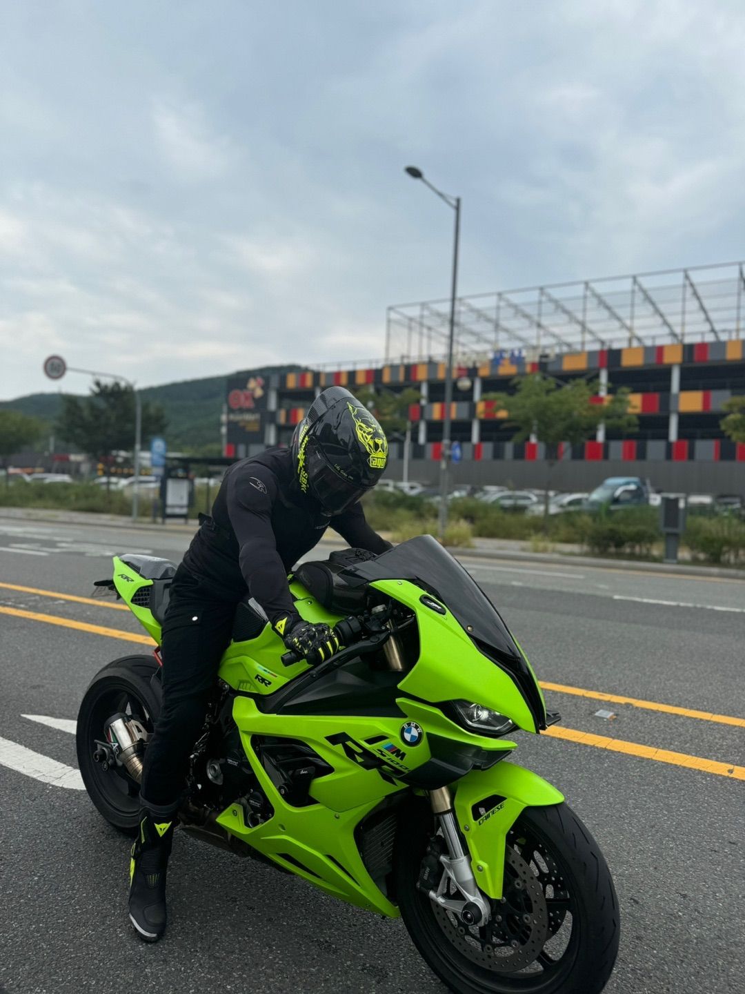 BMW S 1000 RR thumb 2