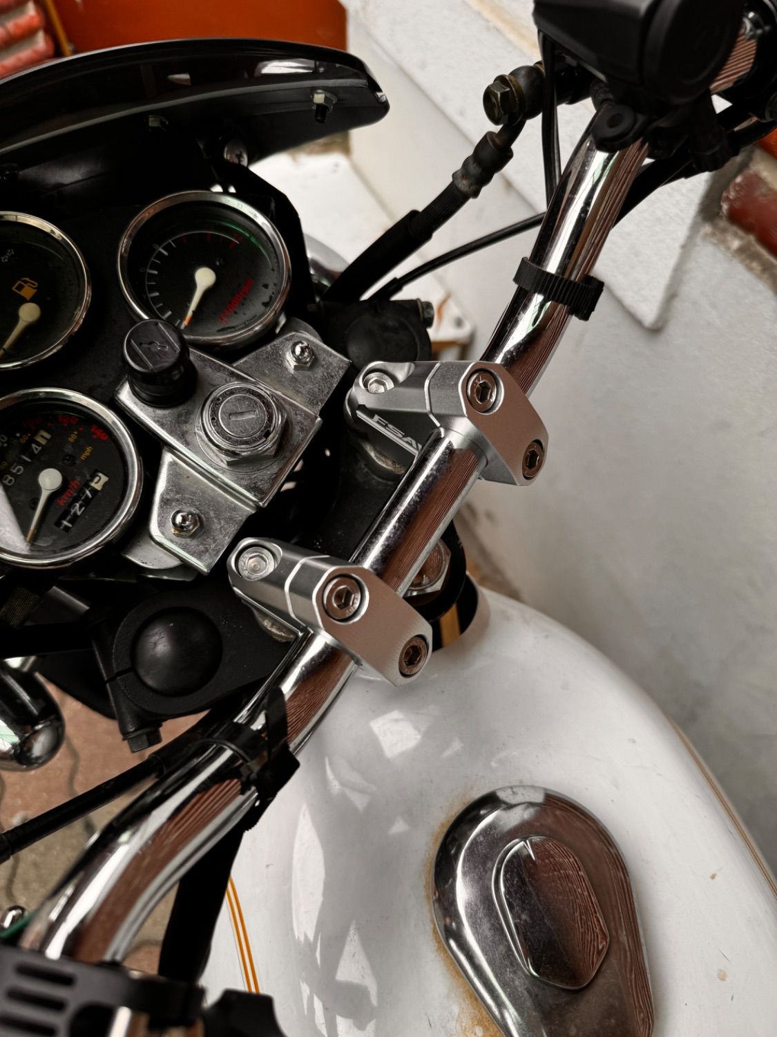 SYM 울프 125 thumb 2