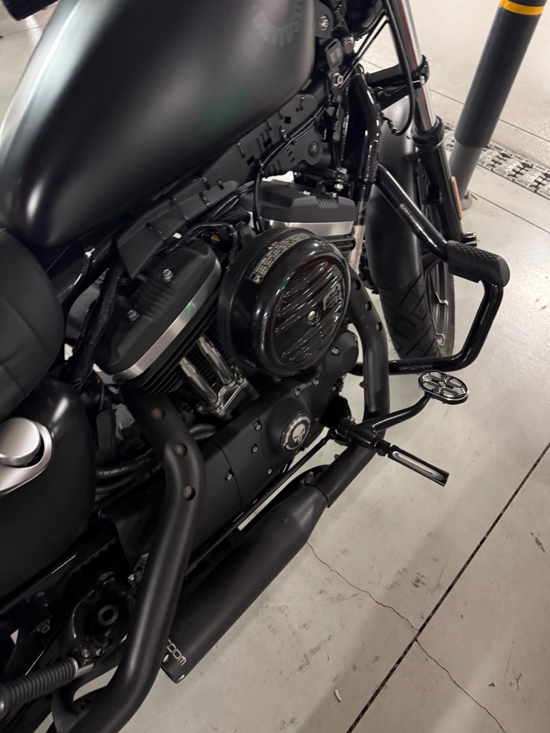 할리데이비슨 아이언 883 2019 블랙 사진 6