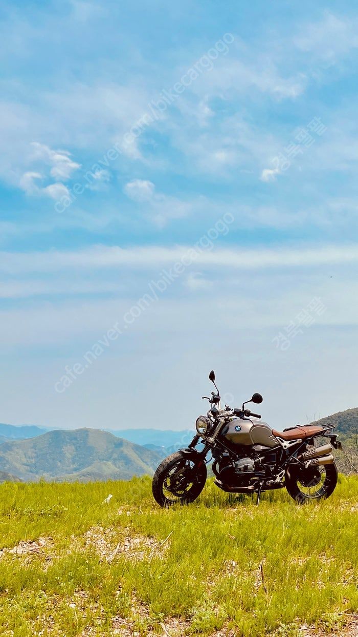 BMW R nine T 스크램블러 main