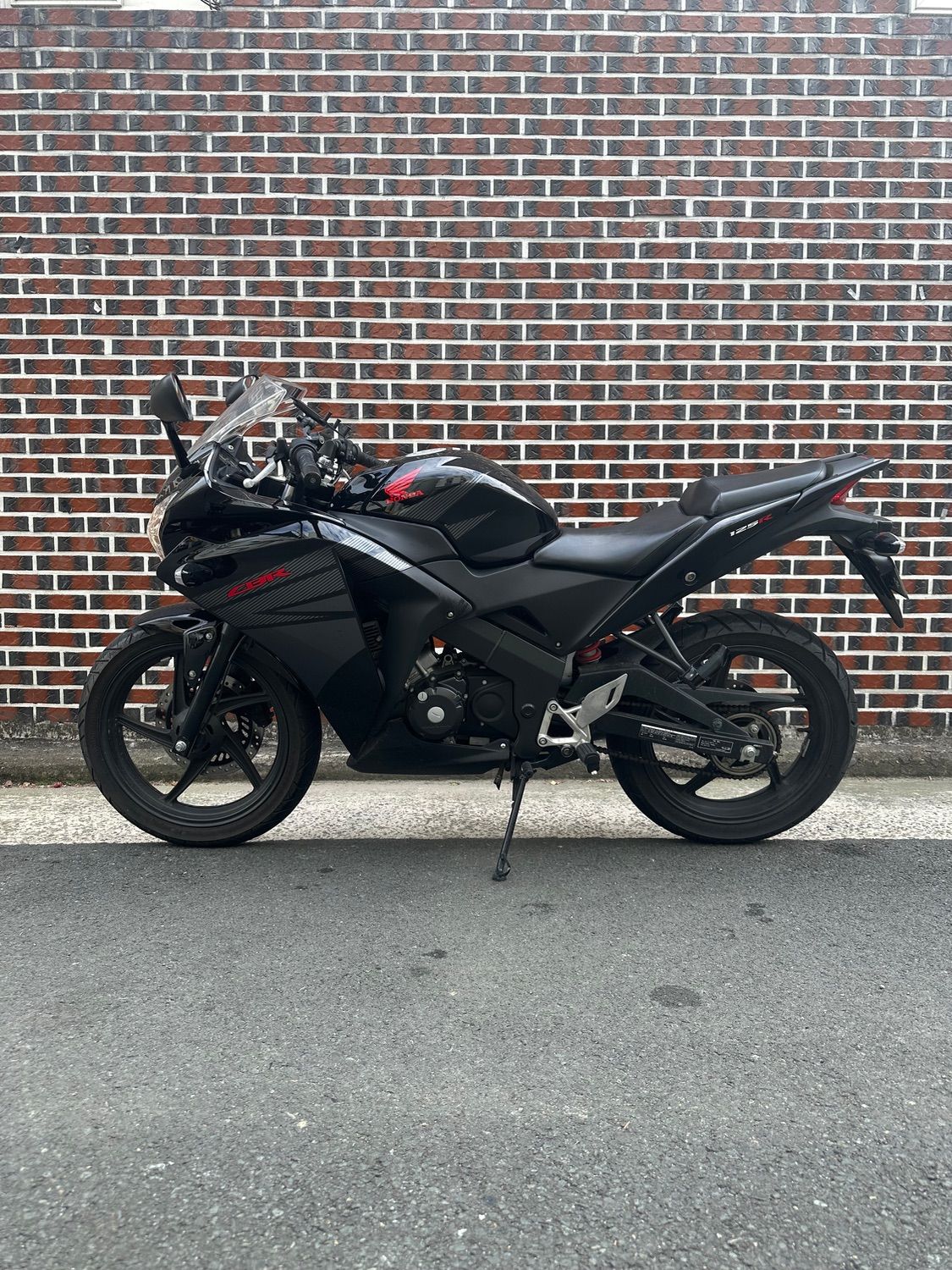 혼다 CBR 125 R thumb 2