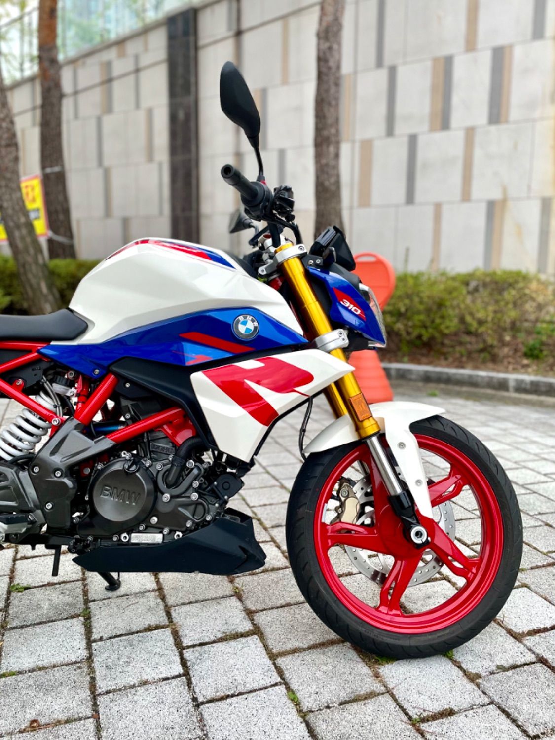 BMW G 310 R more