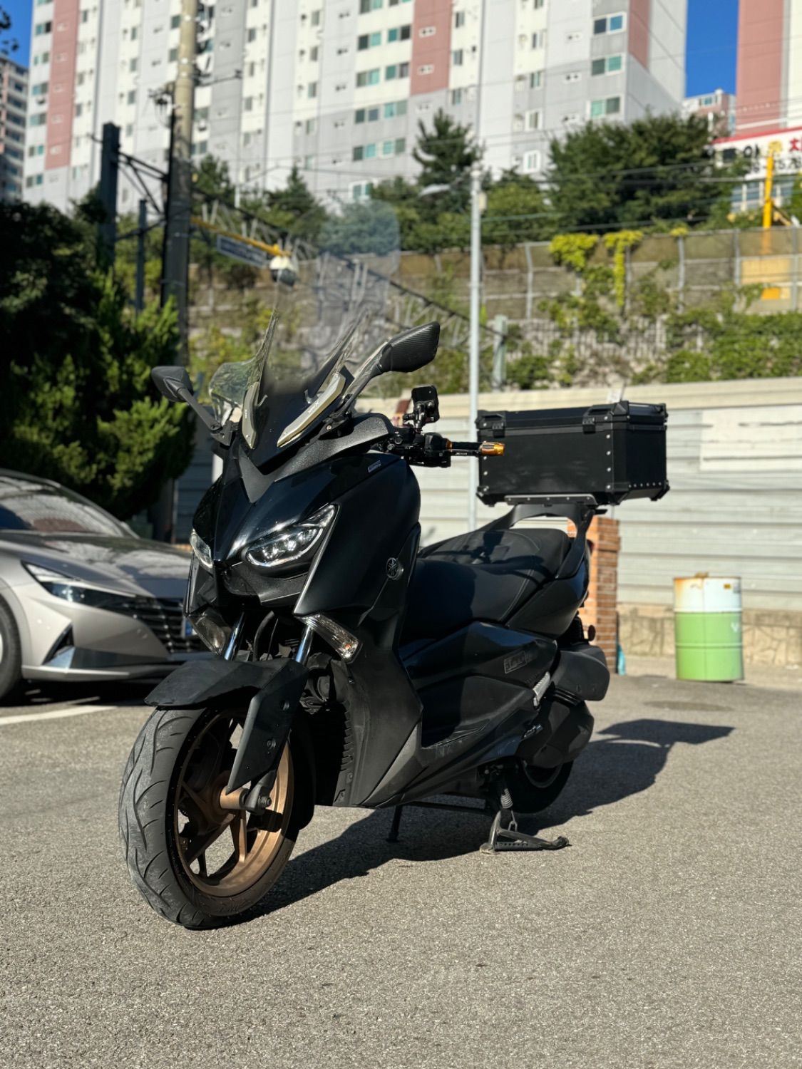 야마하 XMAX 300 ABS thumb 2