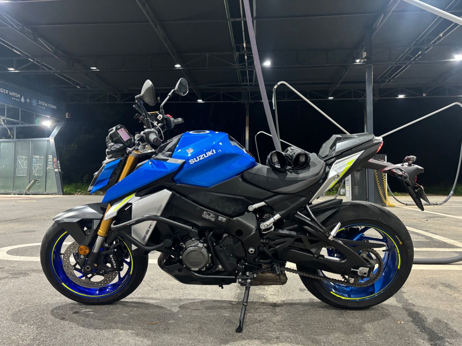 스즈키 GSX S 1000 more