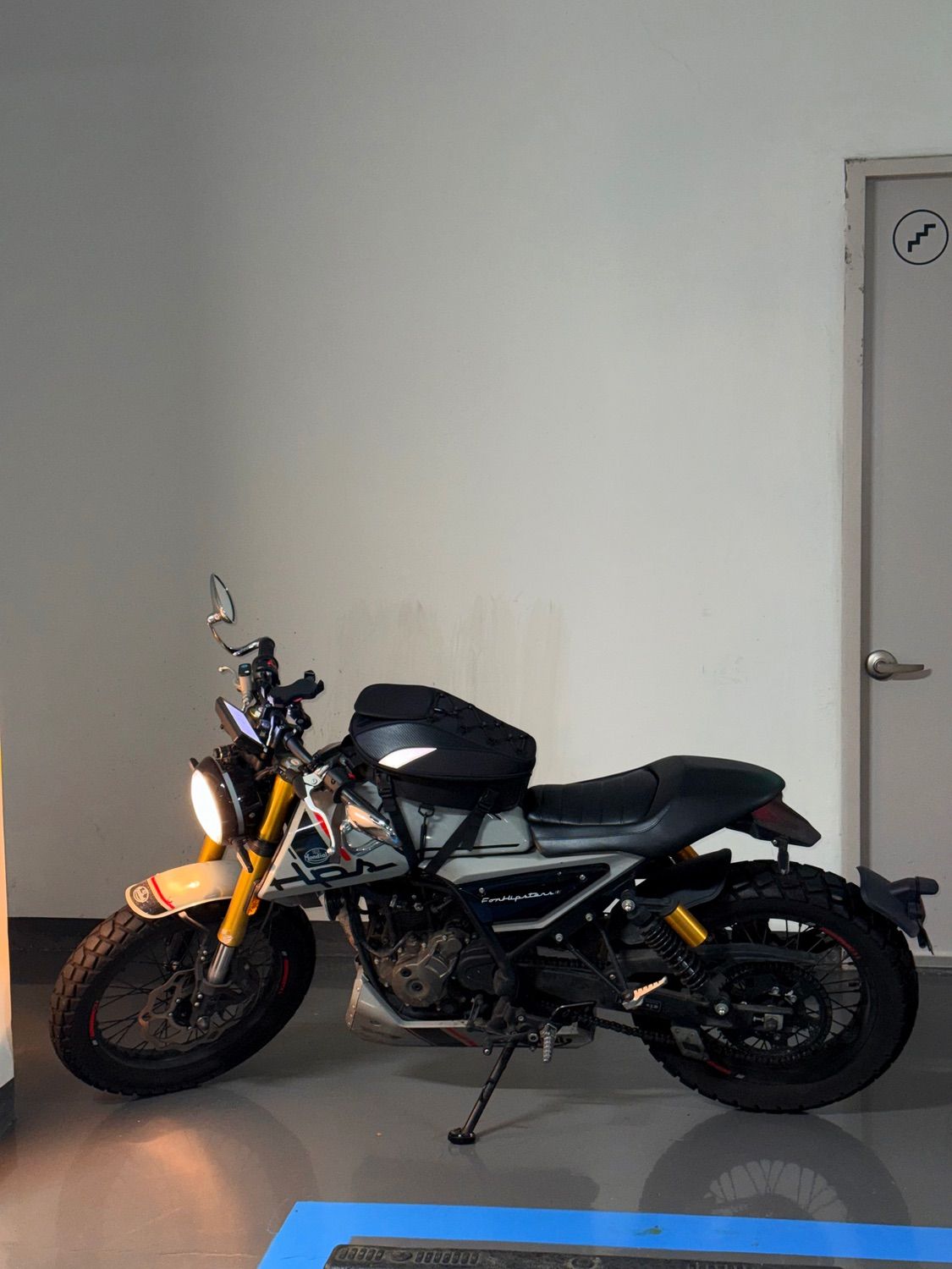 몬디알 힙스터 125 thumb 2