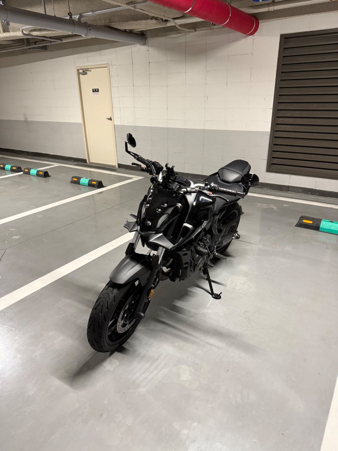 야마하 MT 07 thumb 2