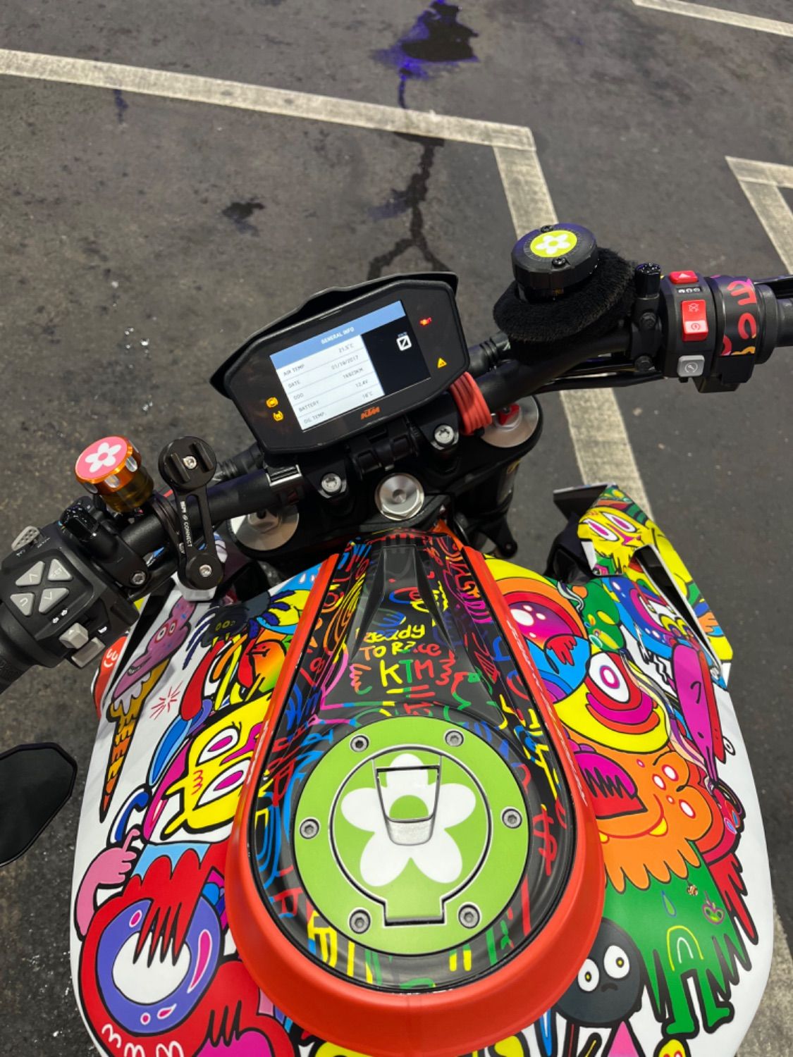 KTM 1290 슈퍼듀크 R thumb 2