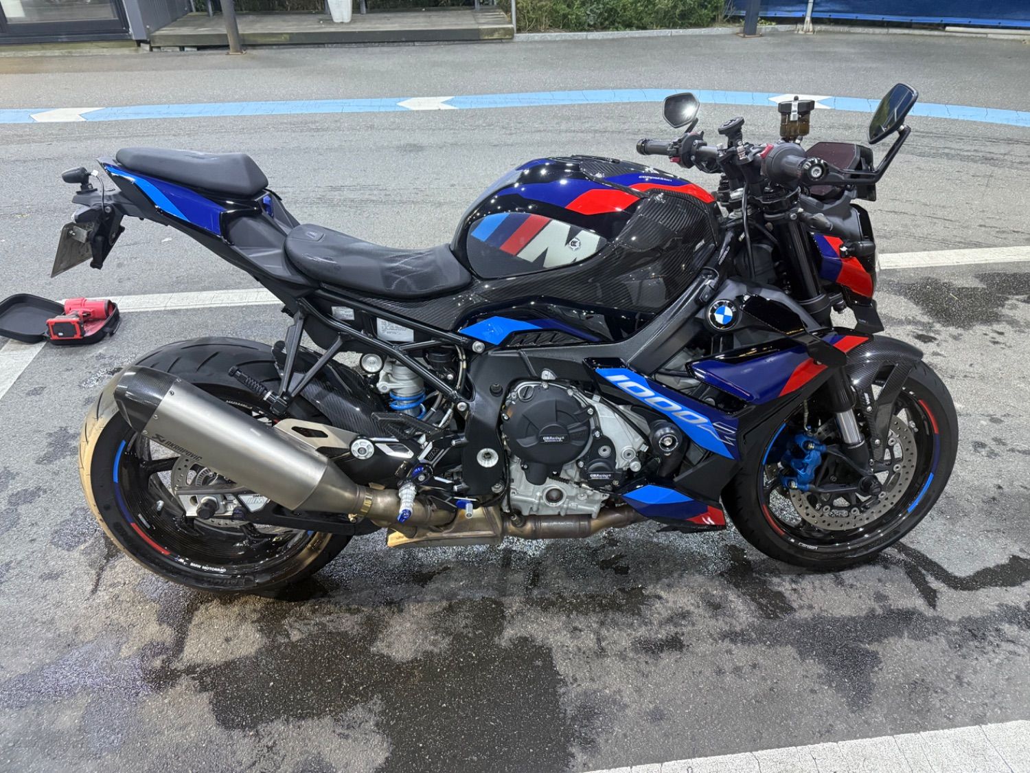 BMW M 1000 R 2023 블랙 사진 1