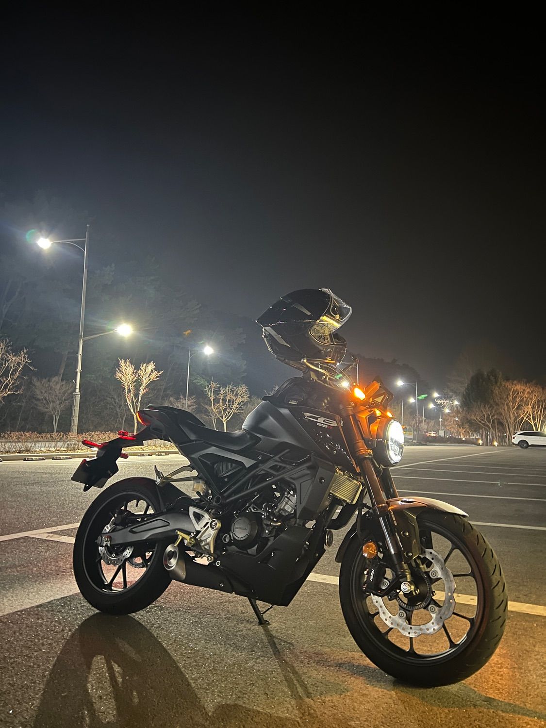 혼다 CB 125 R main