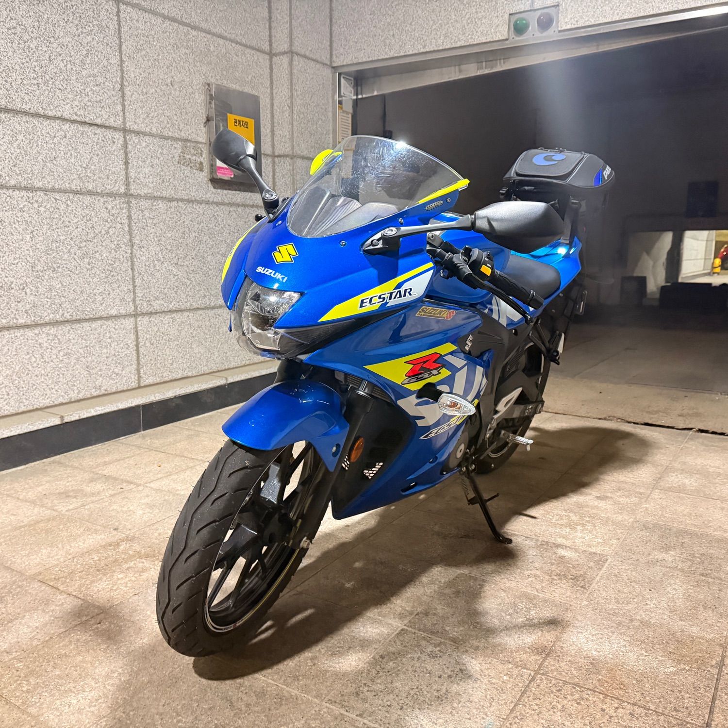 스즈키 GSX R 125 ABS more