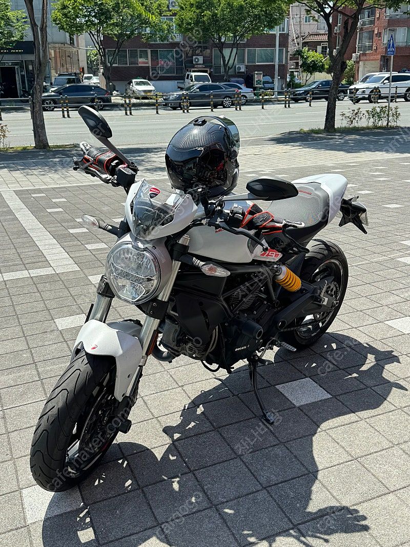 두카티 몬스터 797 more