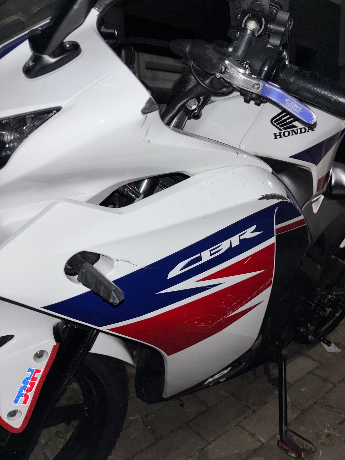 혼다 CBR 125 R more