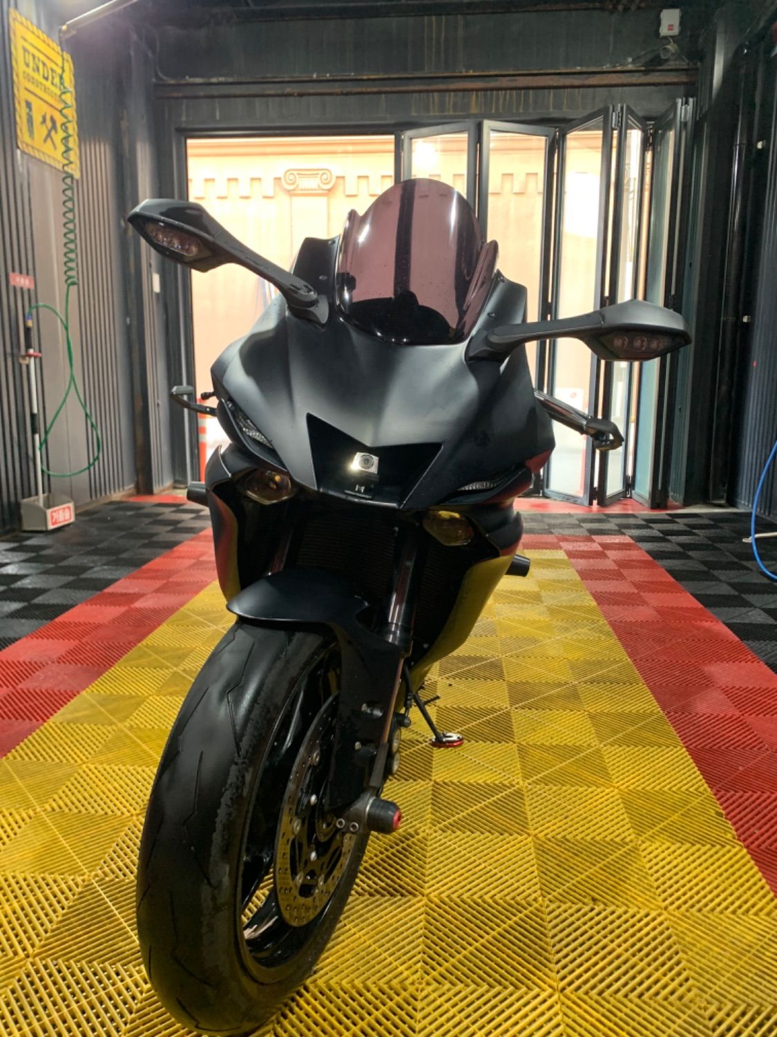 야마하 YZF R6 thumb 2