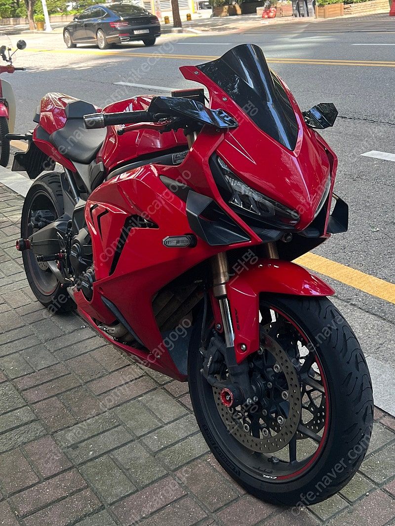 혼다 CBR 650 R MT main