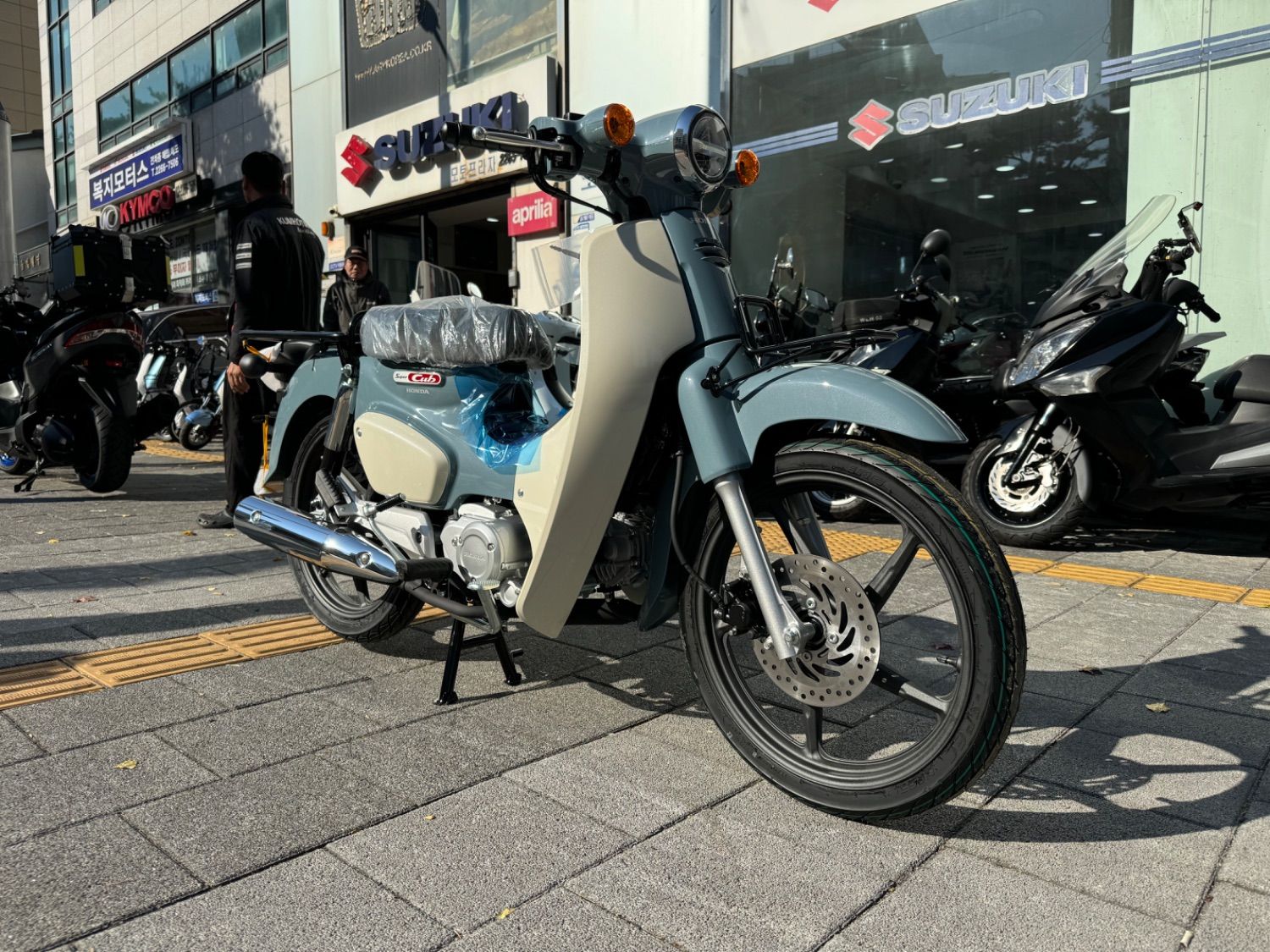 혼다 슈퍼 커브 110 thumb 2