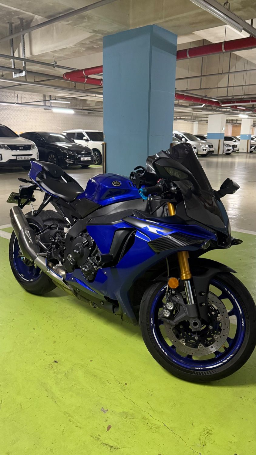 야마하 YZF R1 2018 블루 사진 5
