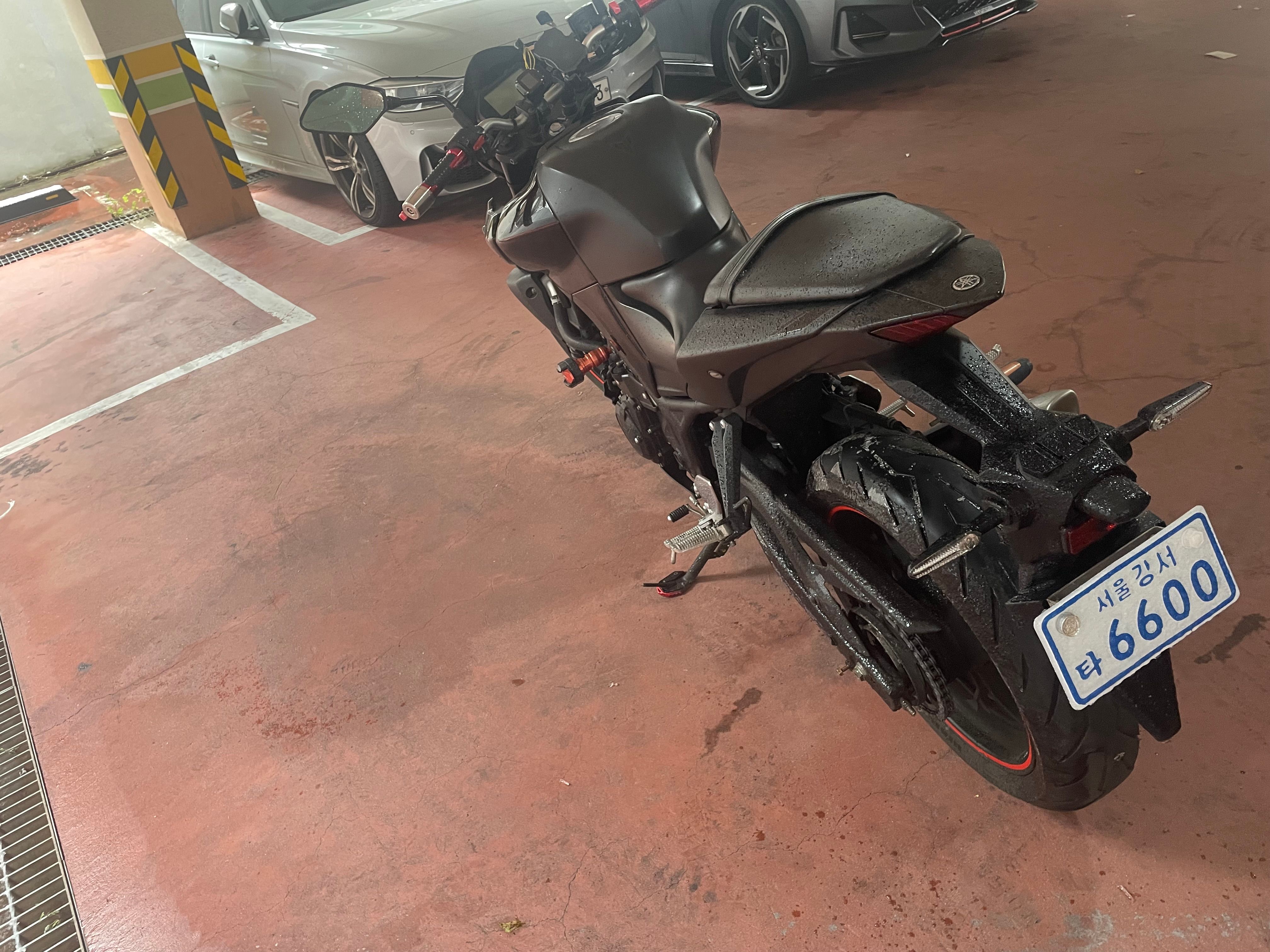 야마하 MT 03 more