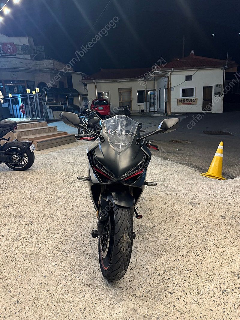 혼다 CBR 650 R MT thumb 2