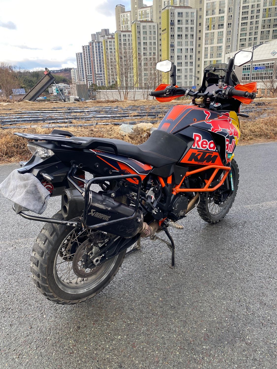 KTM 1290 슈퍼 어드벤처 R 2018 레드 사진 3