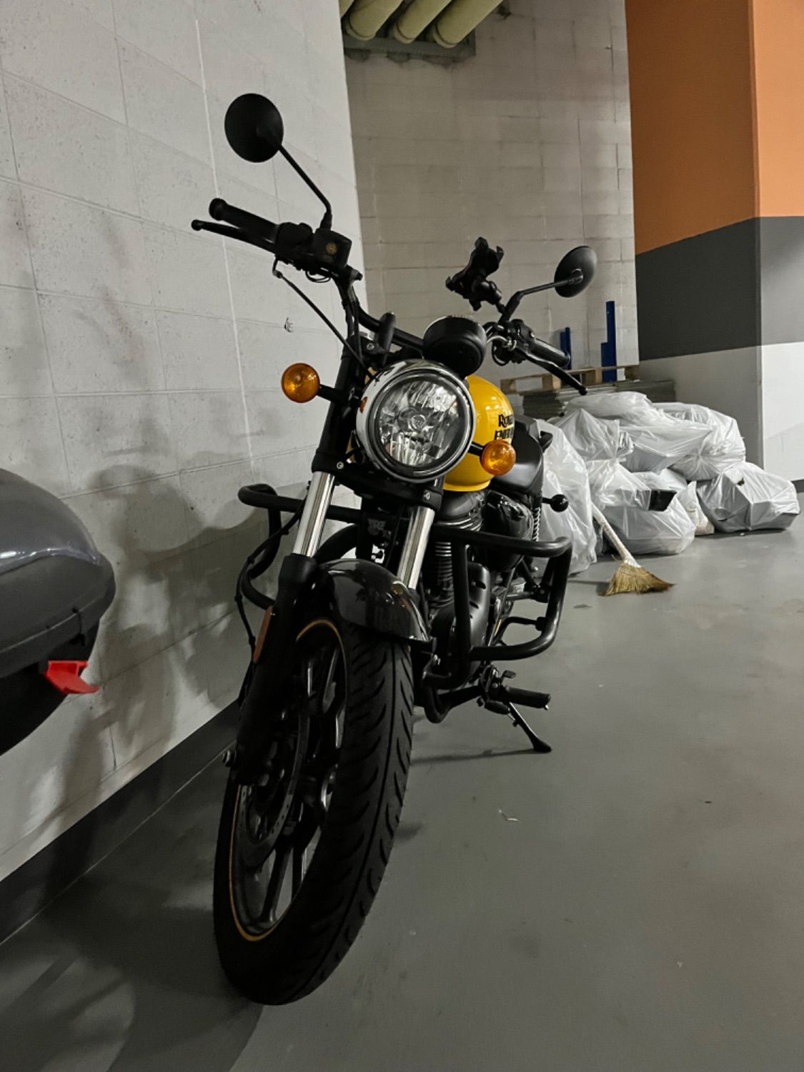 로얄엔필드 메테오 350 thumb 2