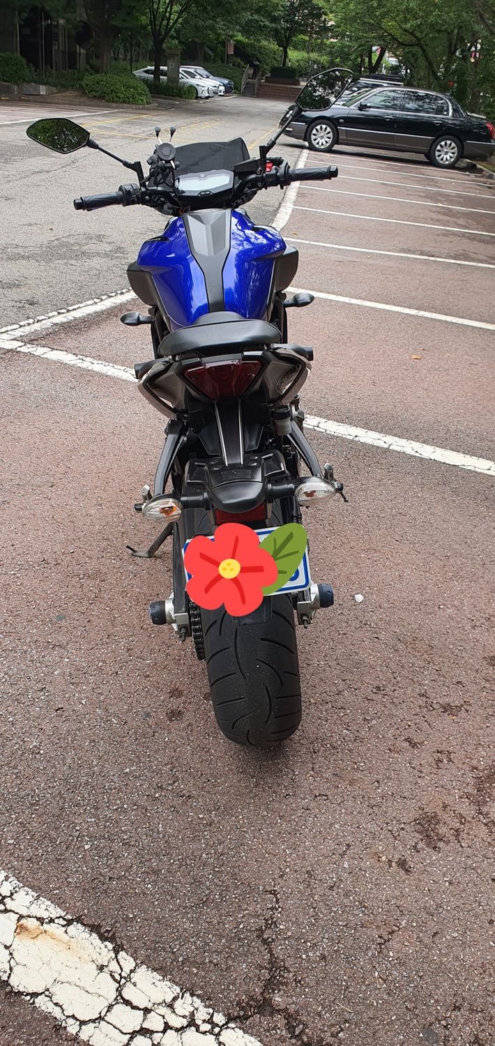 야마하 MT 07 thumb 2