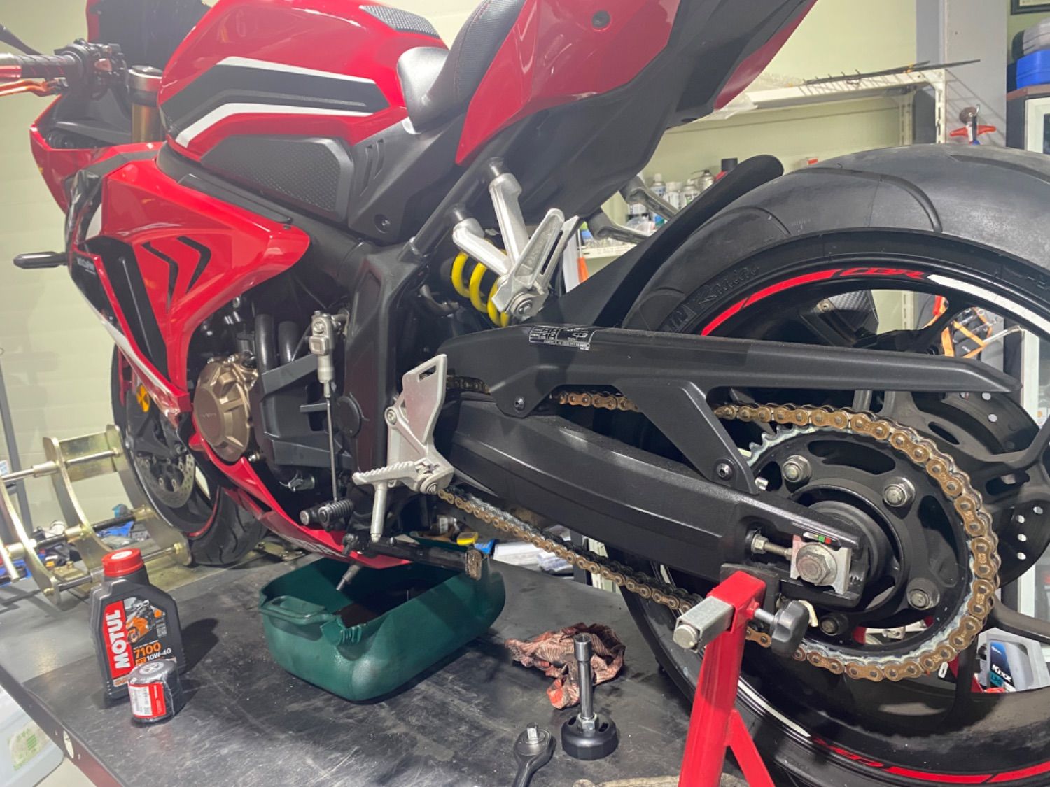 혼다 CBR 650 R MT more