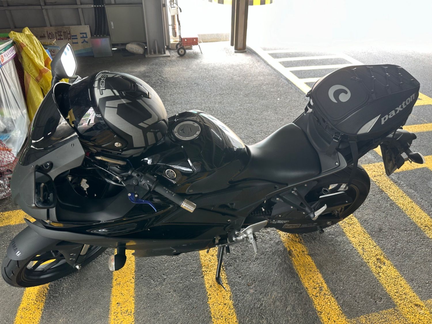 야마하 YZF R3 thumb 2