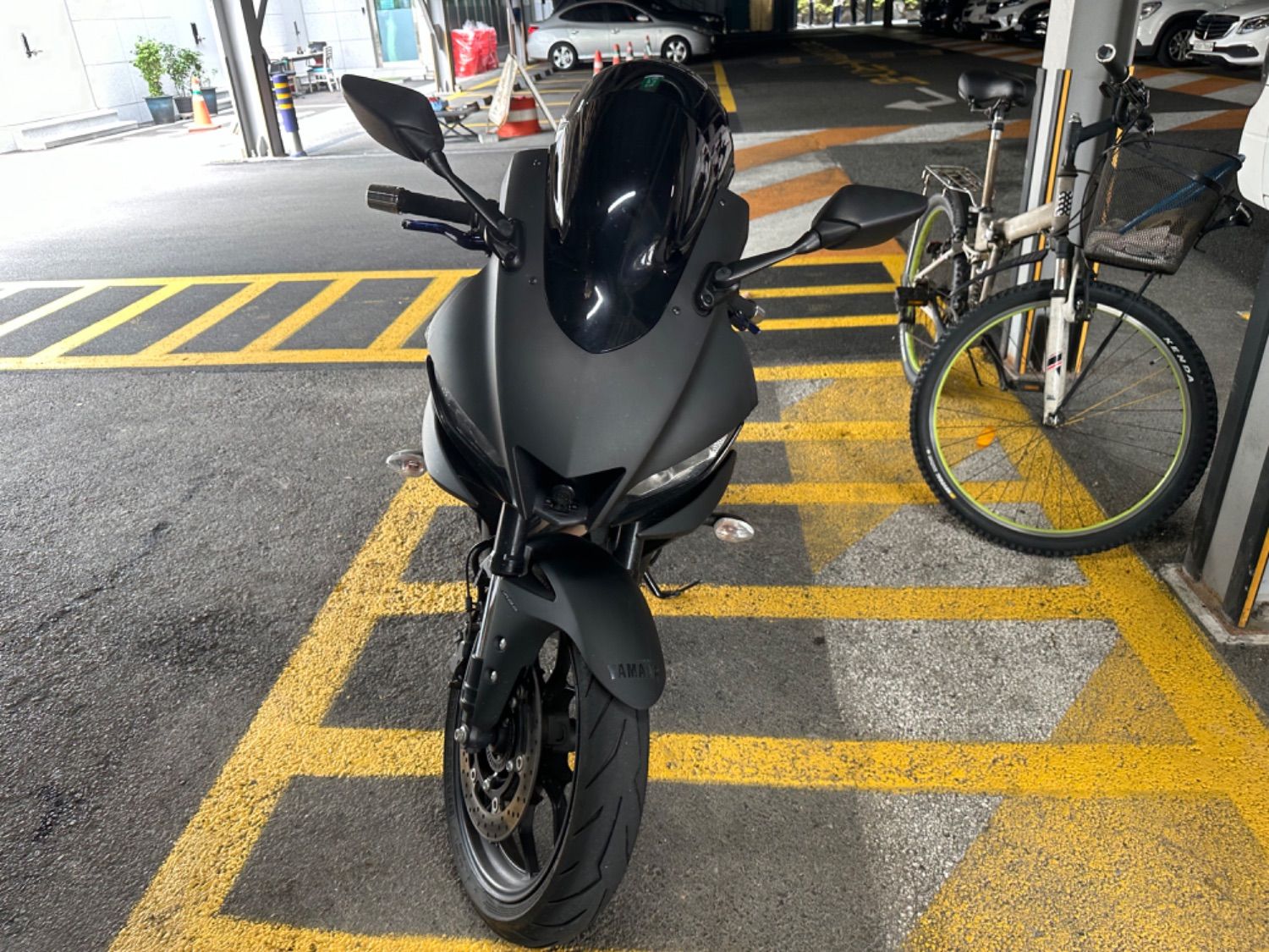 야마하 YZF R3 more