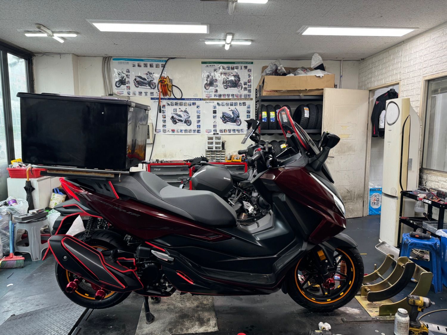 혼다 포르자 350 thumb 2