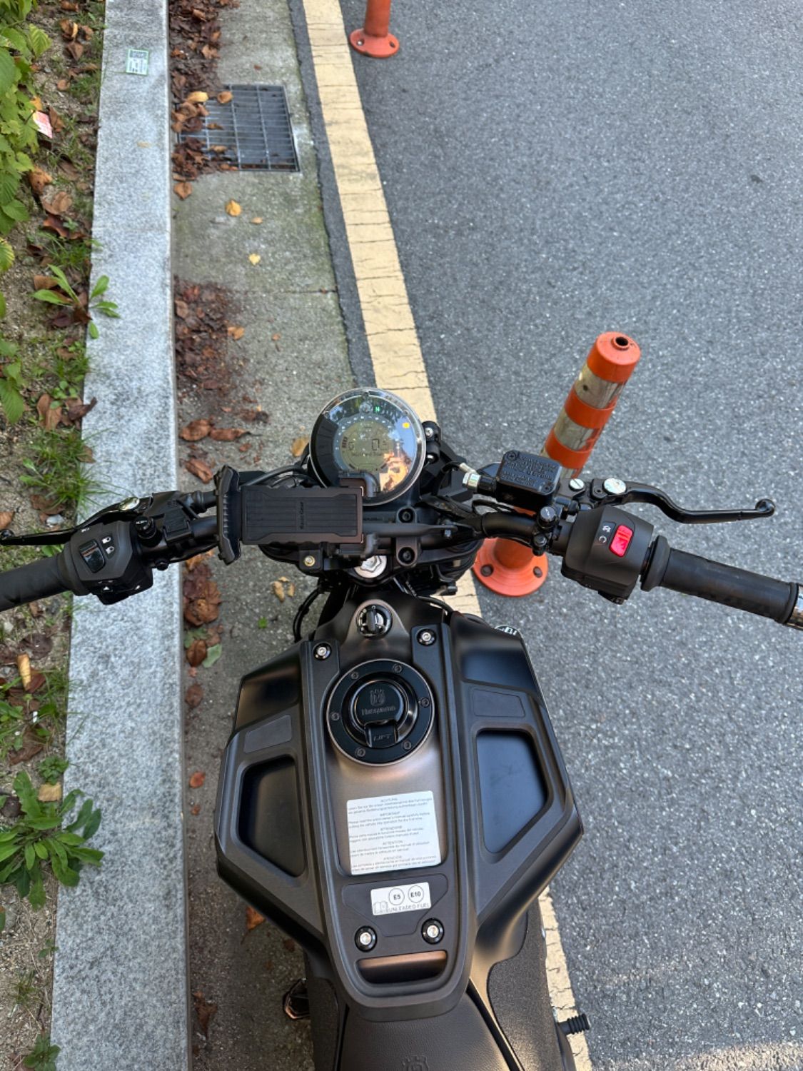 허스크바나 스바르트필렌 401 more