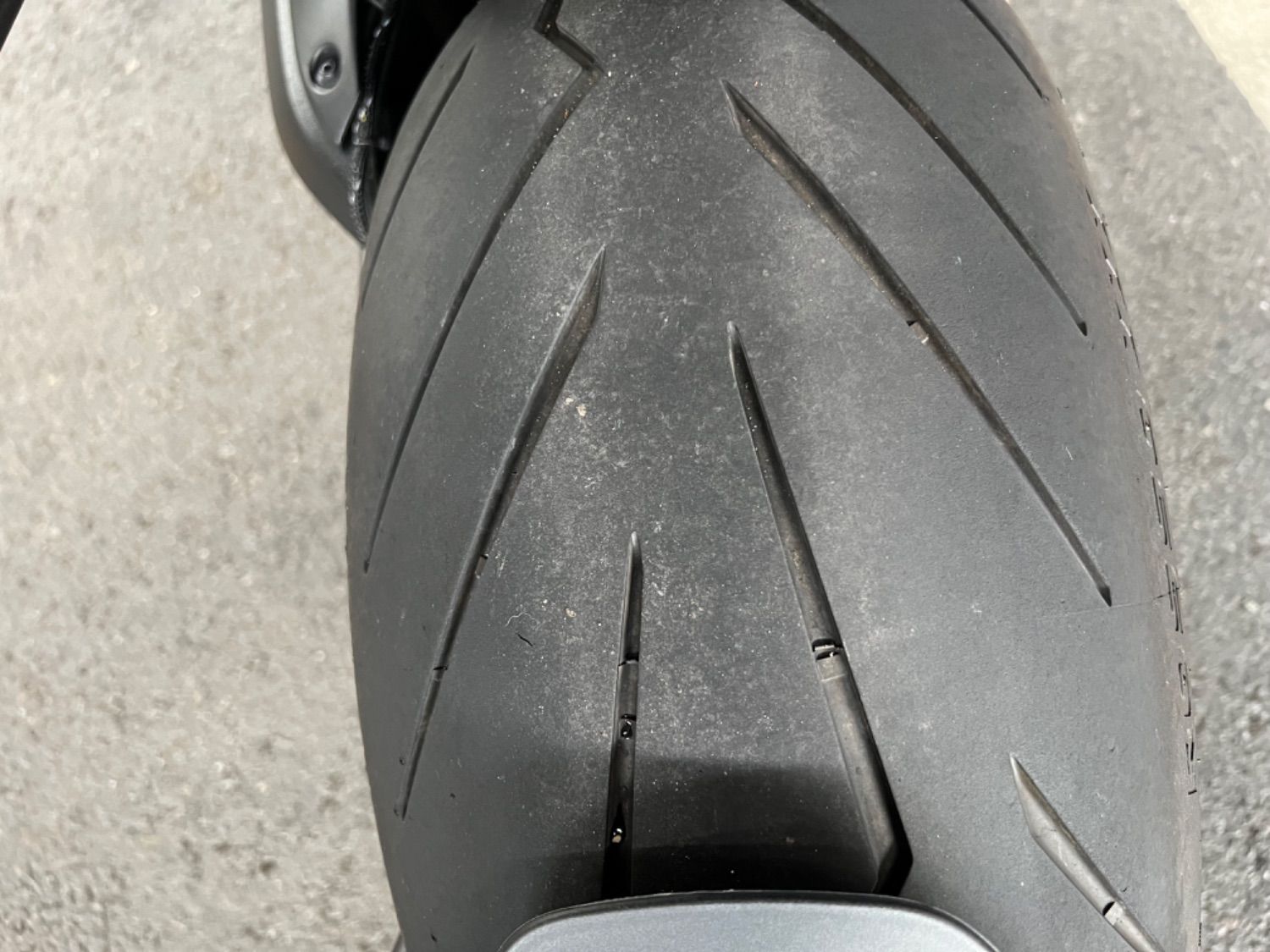 두카티 디아벨 more