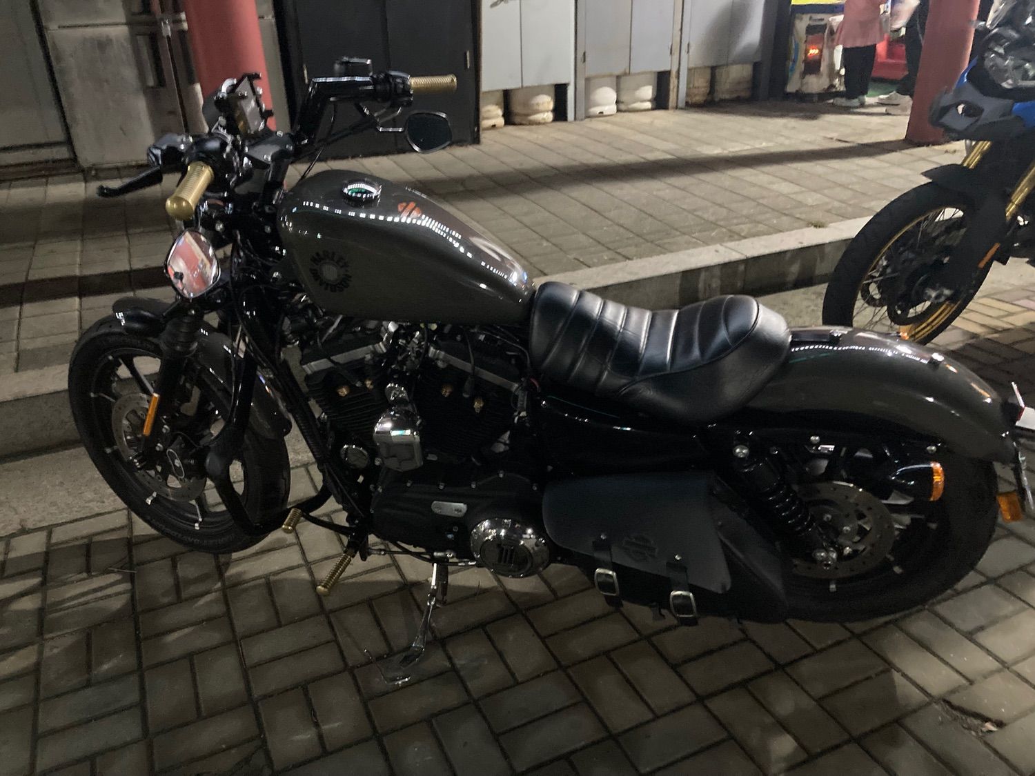 할리데이비슨 아이언 883 2019 블랙 사진 1