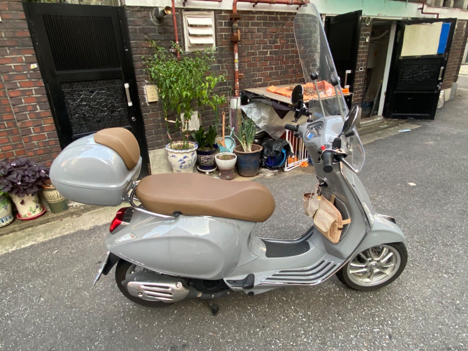 베스파 프리마베라 125 more