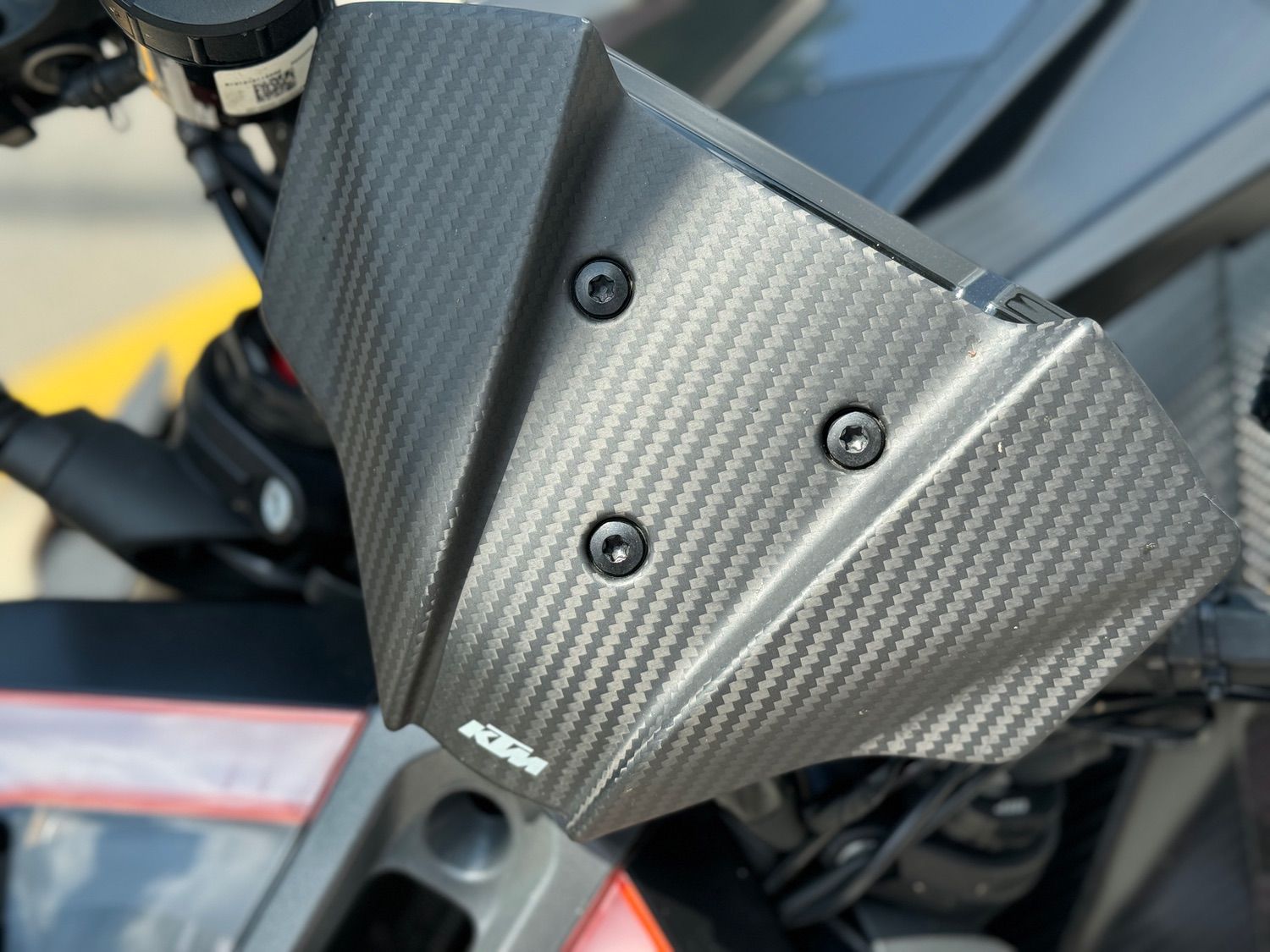 KTM 1290 슈퍼듀크 GT 2023 블랙 사진 4