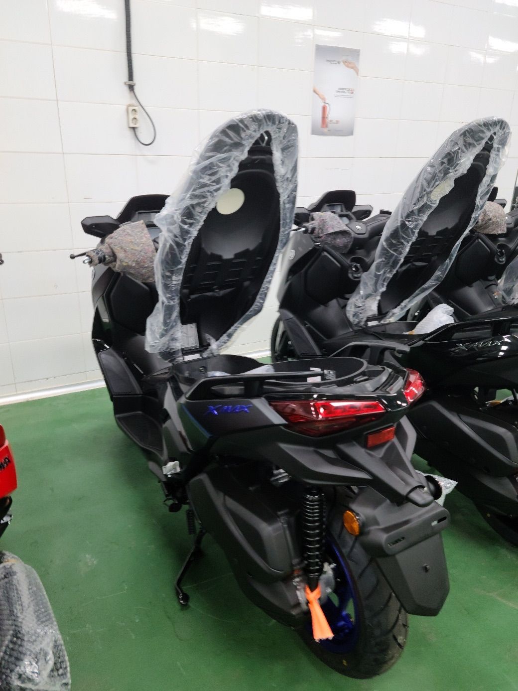 야마하 XMAX 300 ABS more