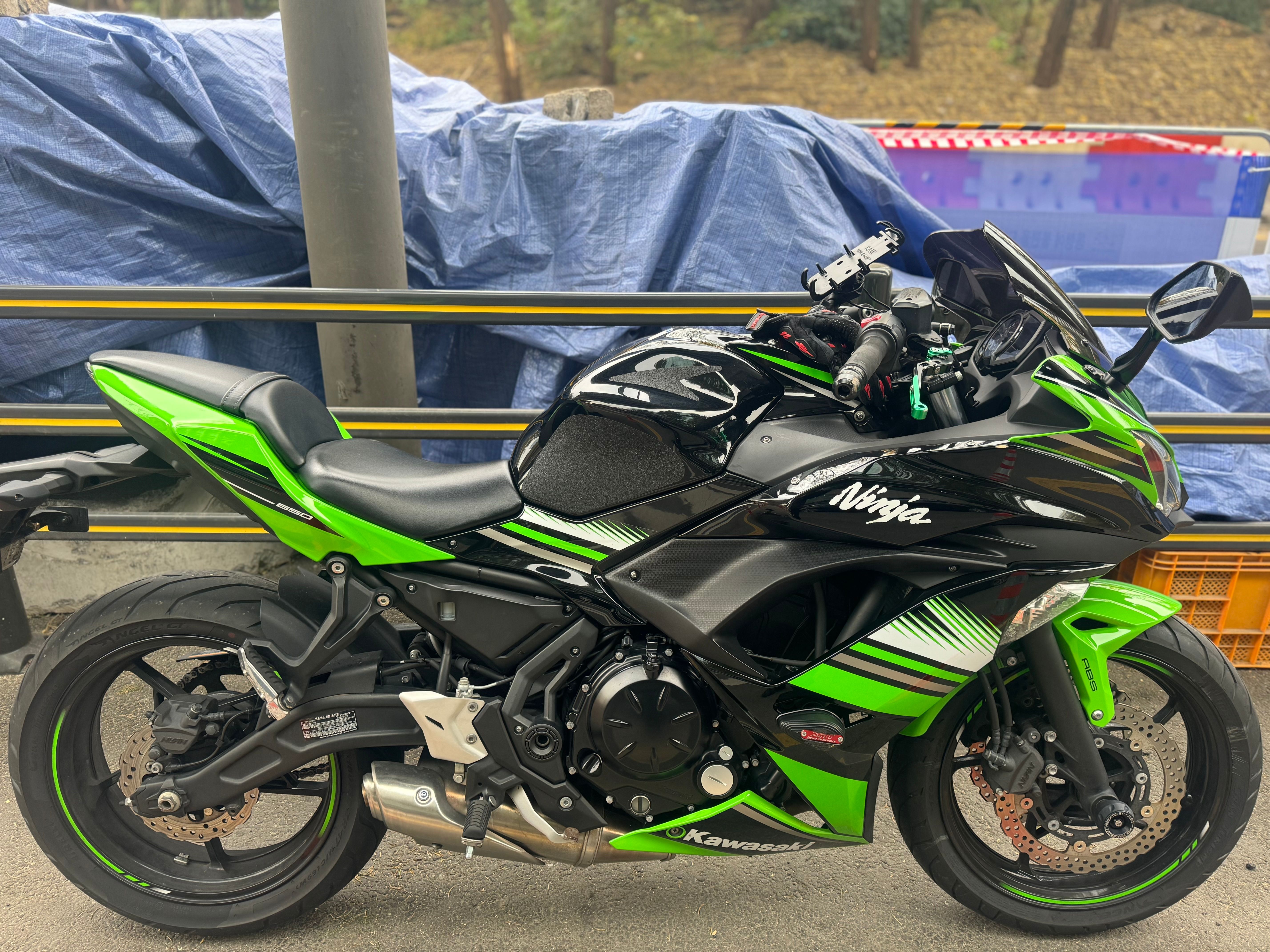 가와사키 닌자 650 thumb 2