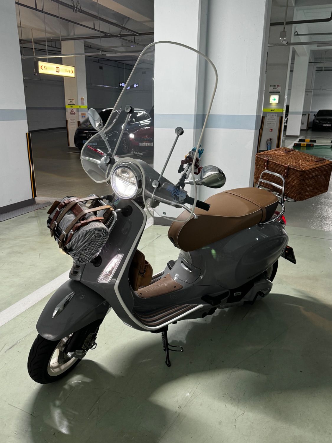 베스파 프리마베라 125 피크닉 에디션 thumb 2