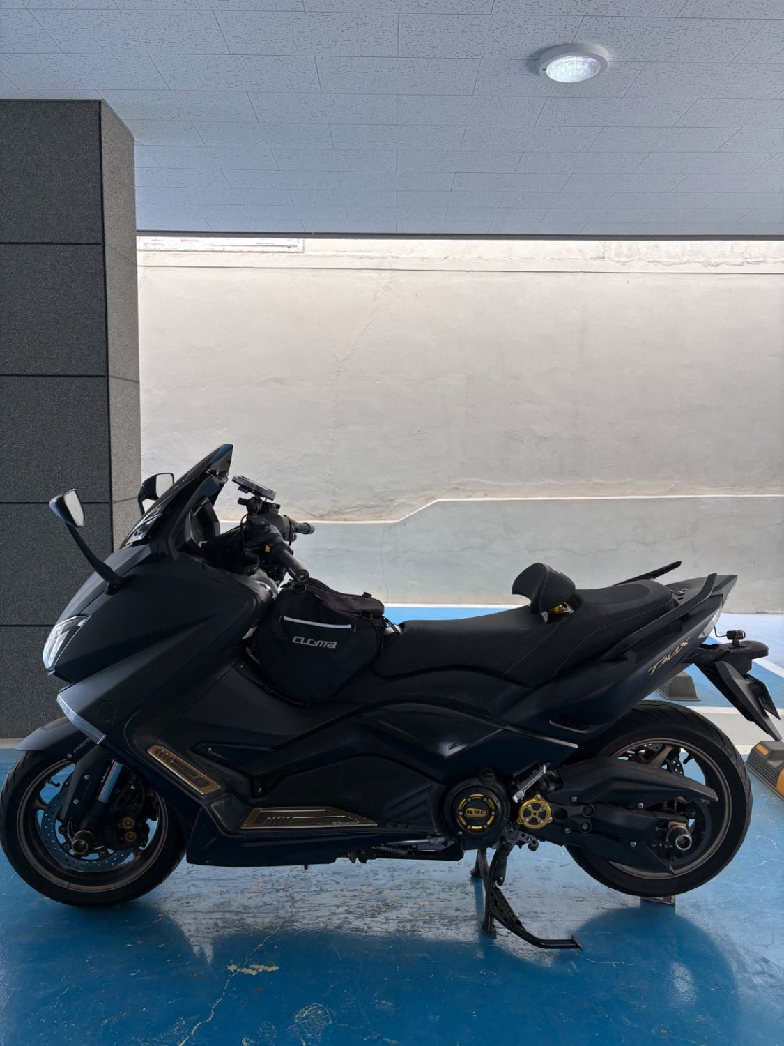 야마하 TMAX 530 thumb 2