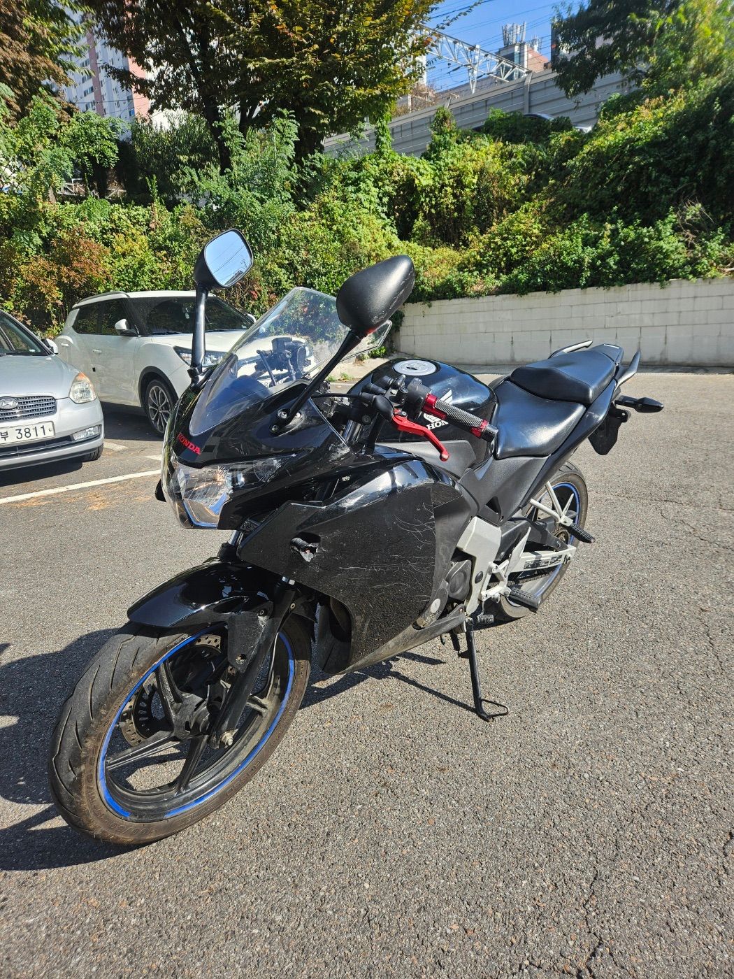 혼다 CBR 125 R thumb 2