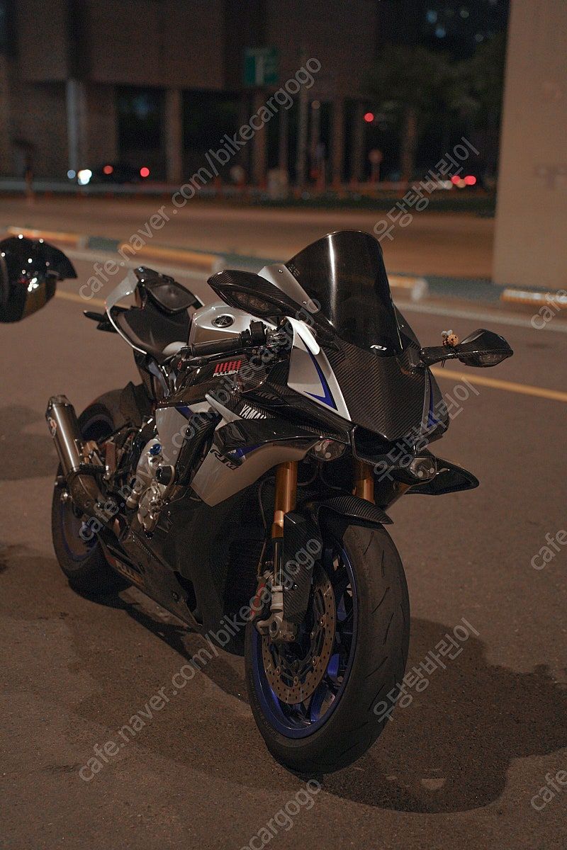 야마하 YZF R1 M main